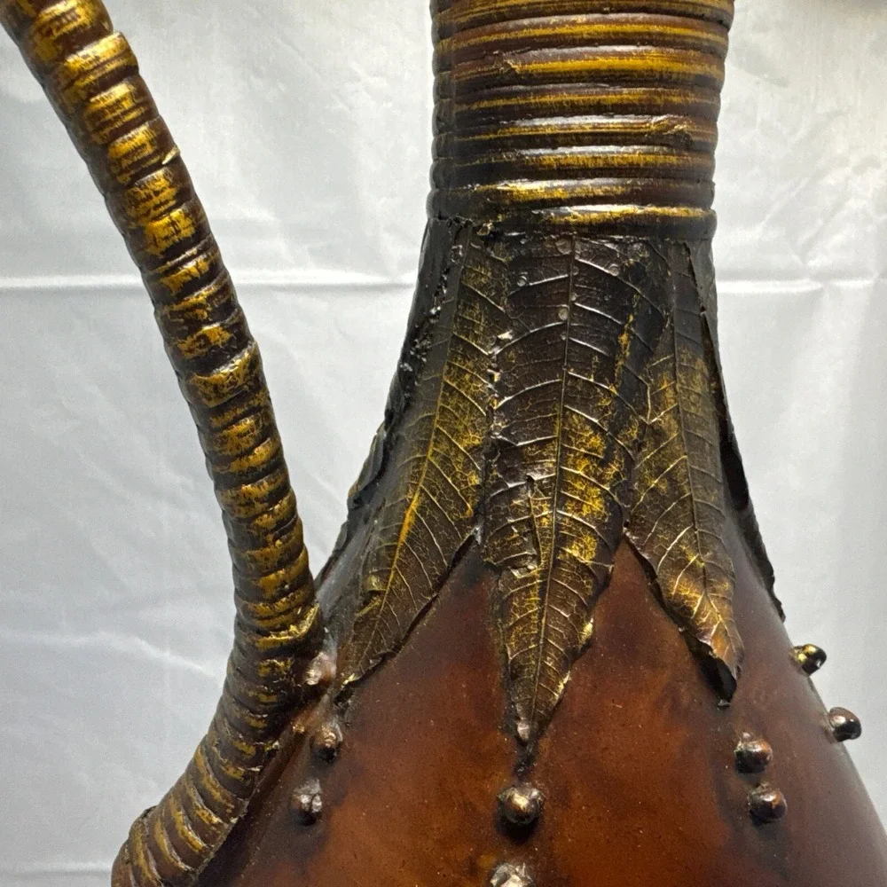Large Vintage Pitcher - Vase (‎ Decor )